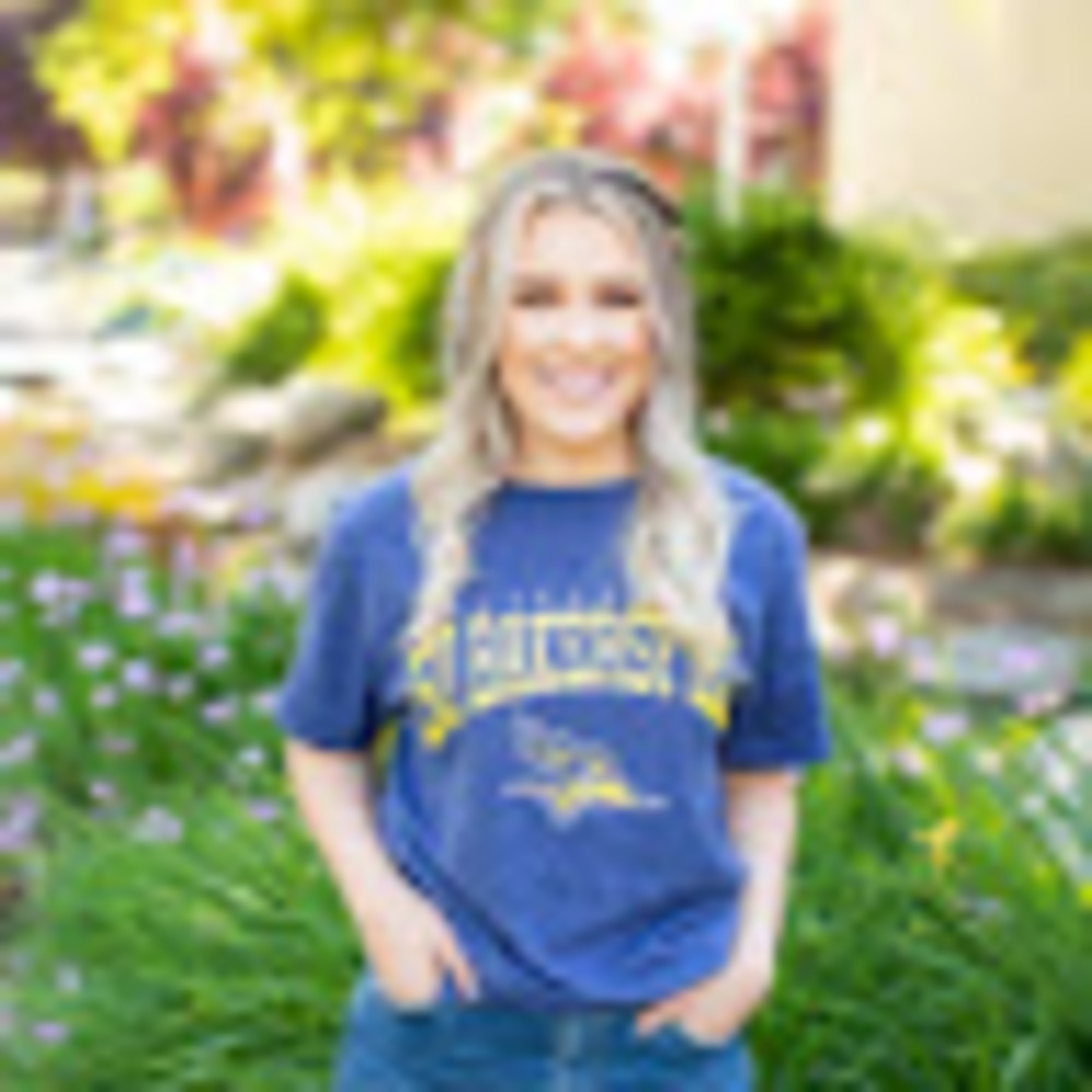 Meet your Posher, Alyssa